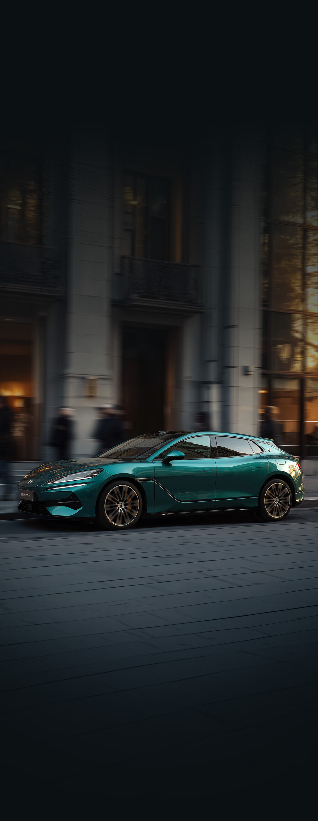 Danza Z9 GT shooting brake listrik warna Fjord Green